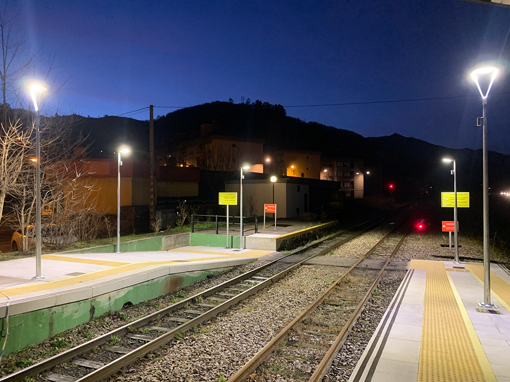 Paso entre andenes Figaredo